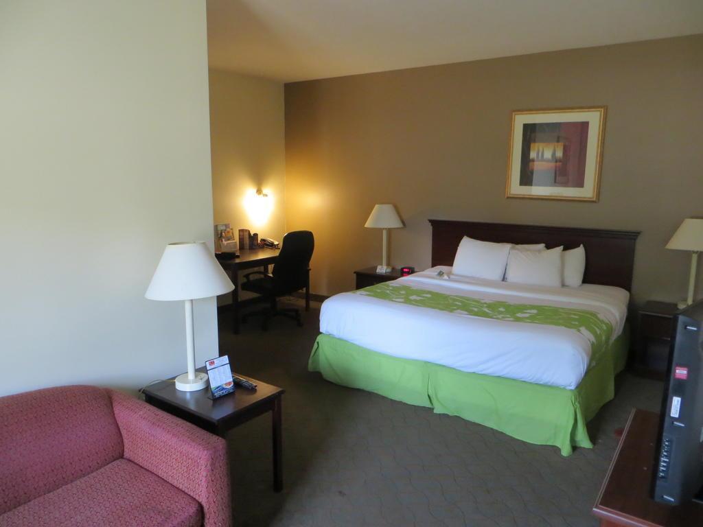 Econo Lodge Inn & Suites Fairgrounds Des Moines Kültér fotó