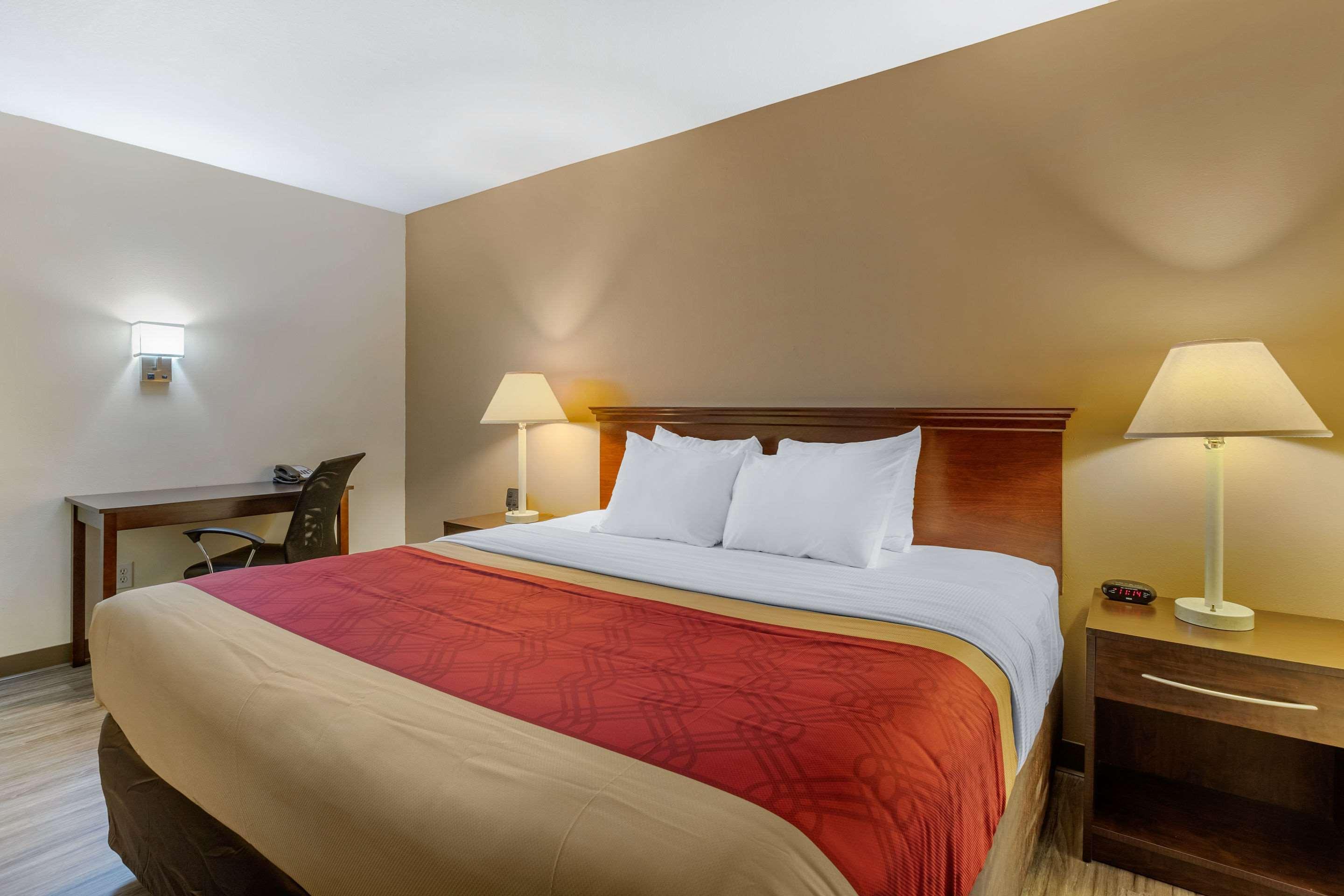 Econo Lodge Inn & Suites Fairgrounds Des Moines Kültér fotó